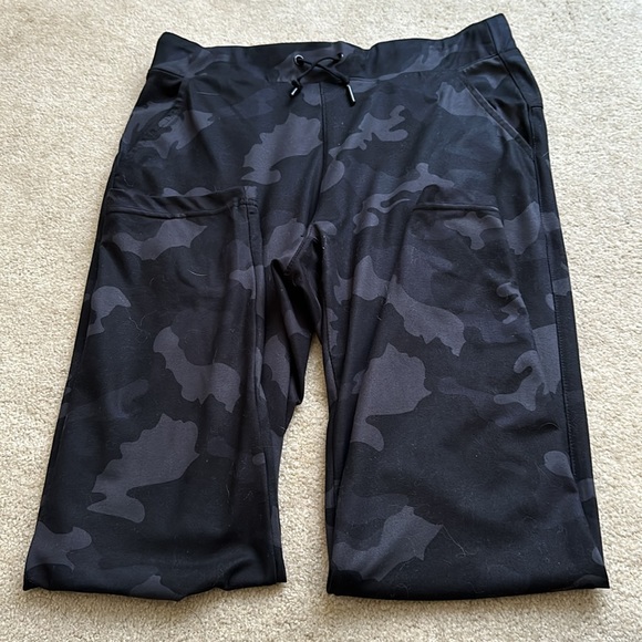 EUC Yogalicious casual pants - Picture 2 of 7